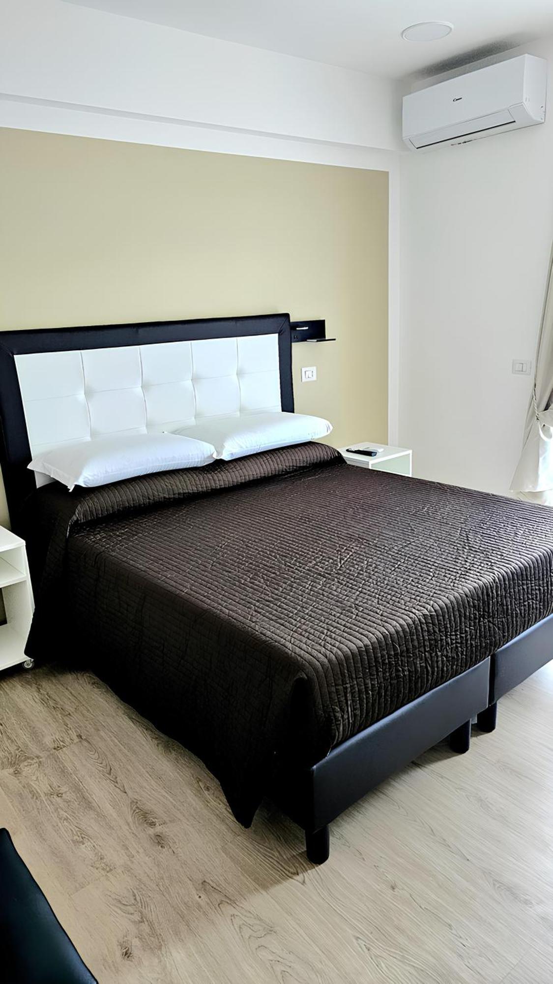 Convenient Booking B&B Rome Exterior photo